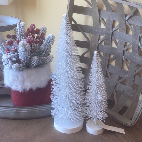 Other - NEW! Farmhouse White Sparkly Snow Bristle  Bottle Brush Christmas Tree Set
